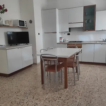 度假居 Dolores 利尼亚诺萨比亚多罗